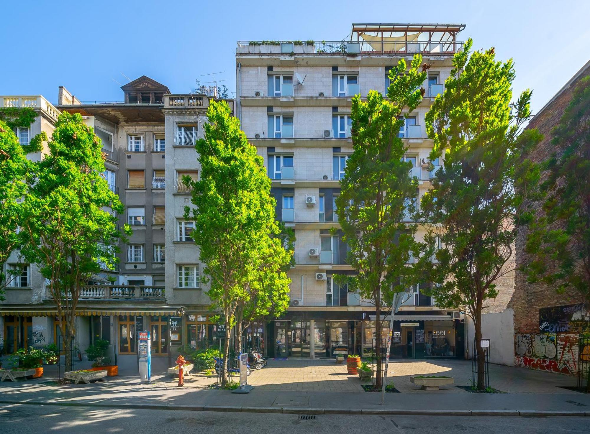 Klauzal 11-202 City Center Apartment, Budapest
